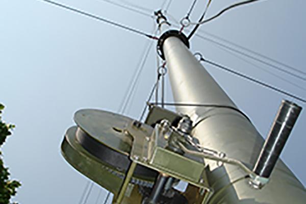 Hệ thống cột nâng anten Cobham